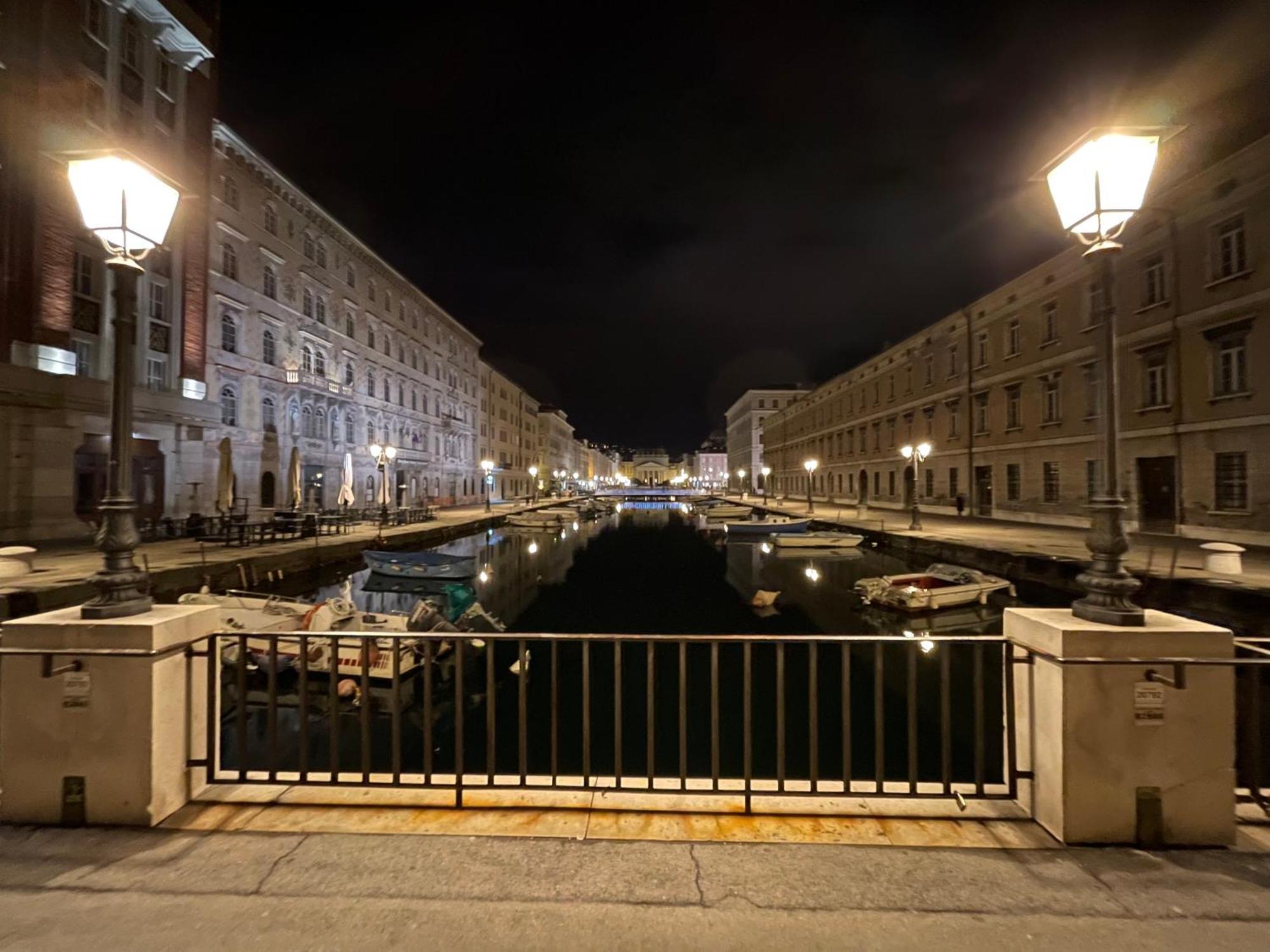 Appartamento Le Vie Del Vento - Garibaldi Trieste Esterno foto